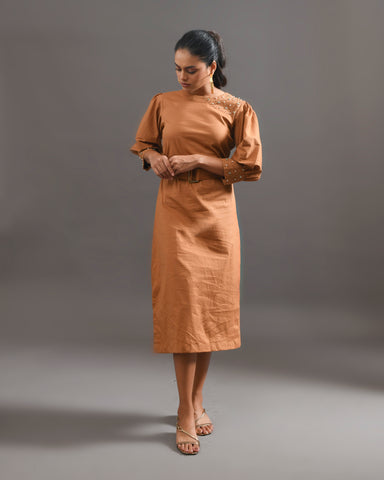 EMA DRESS (BROWN)